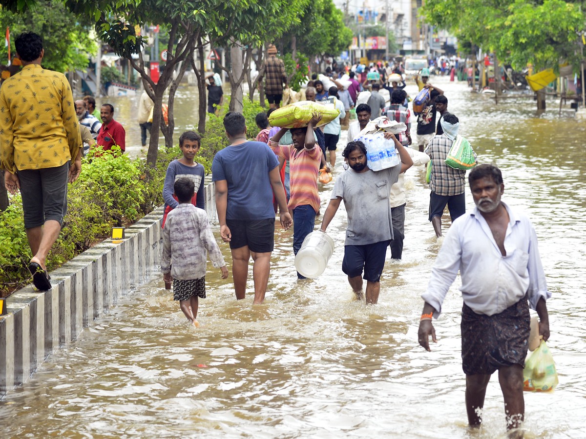 Ap-Floods-16.jpg 19
