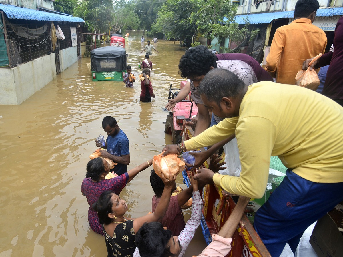 Ap-Floods-24.jpg 27