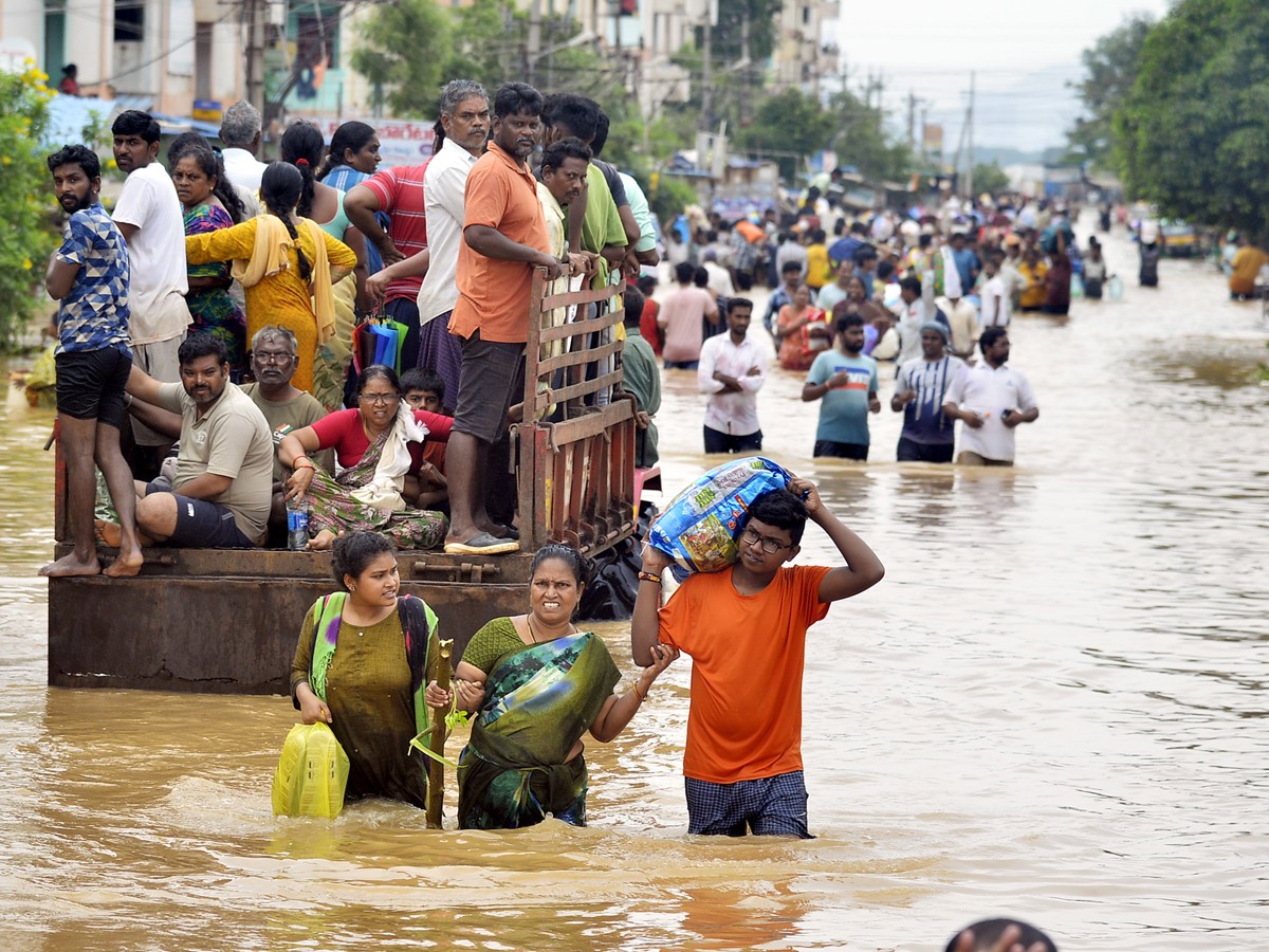 Ap-Floods-25.jpg 28