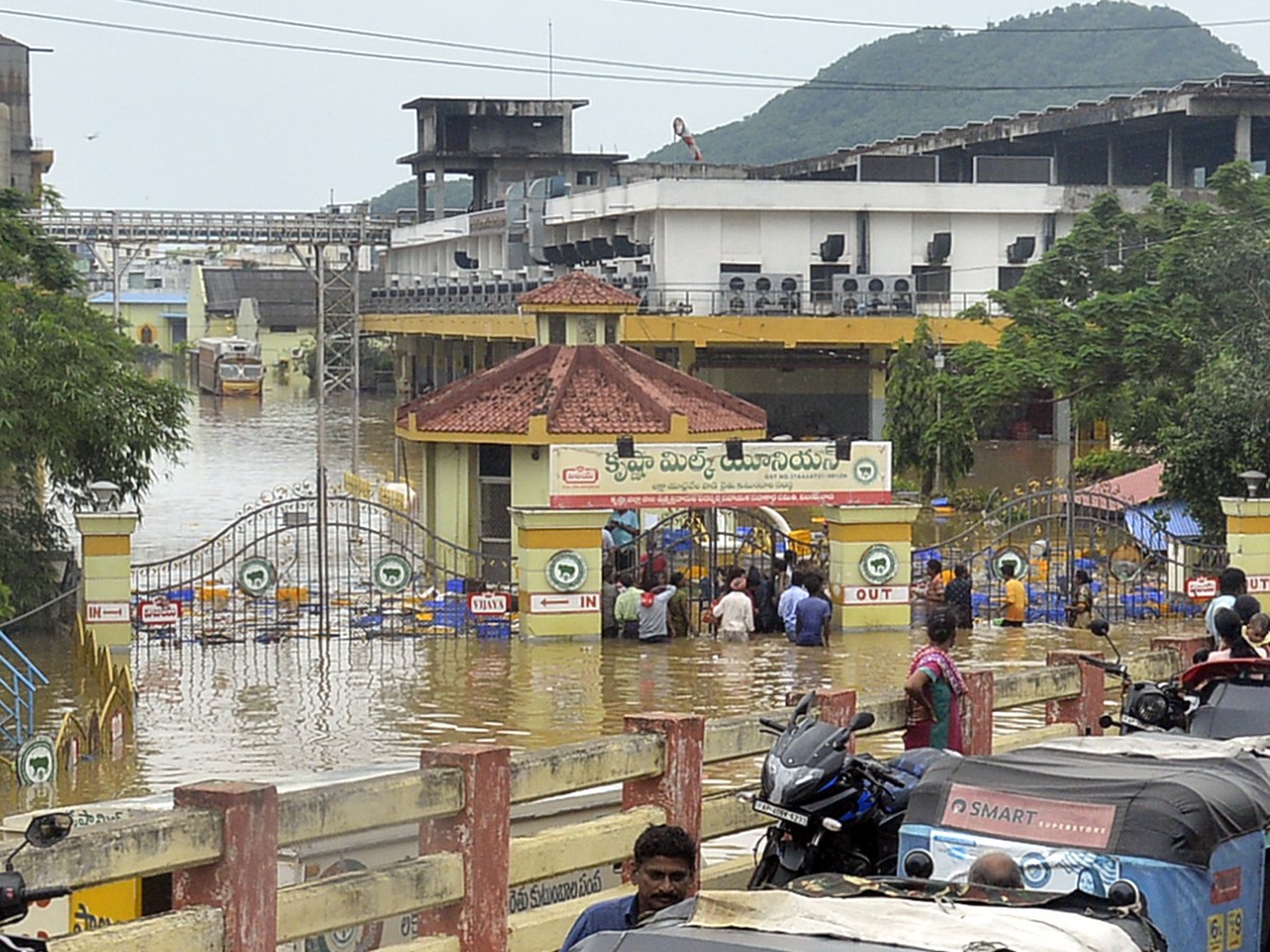 Ap-Floods-28.jpg 31