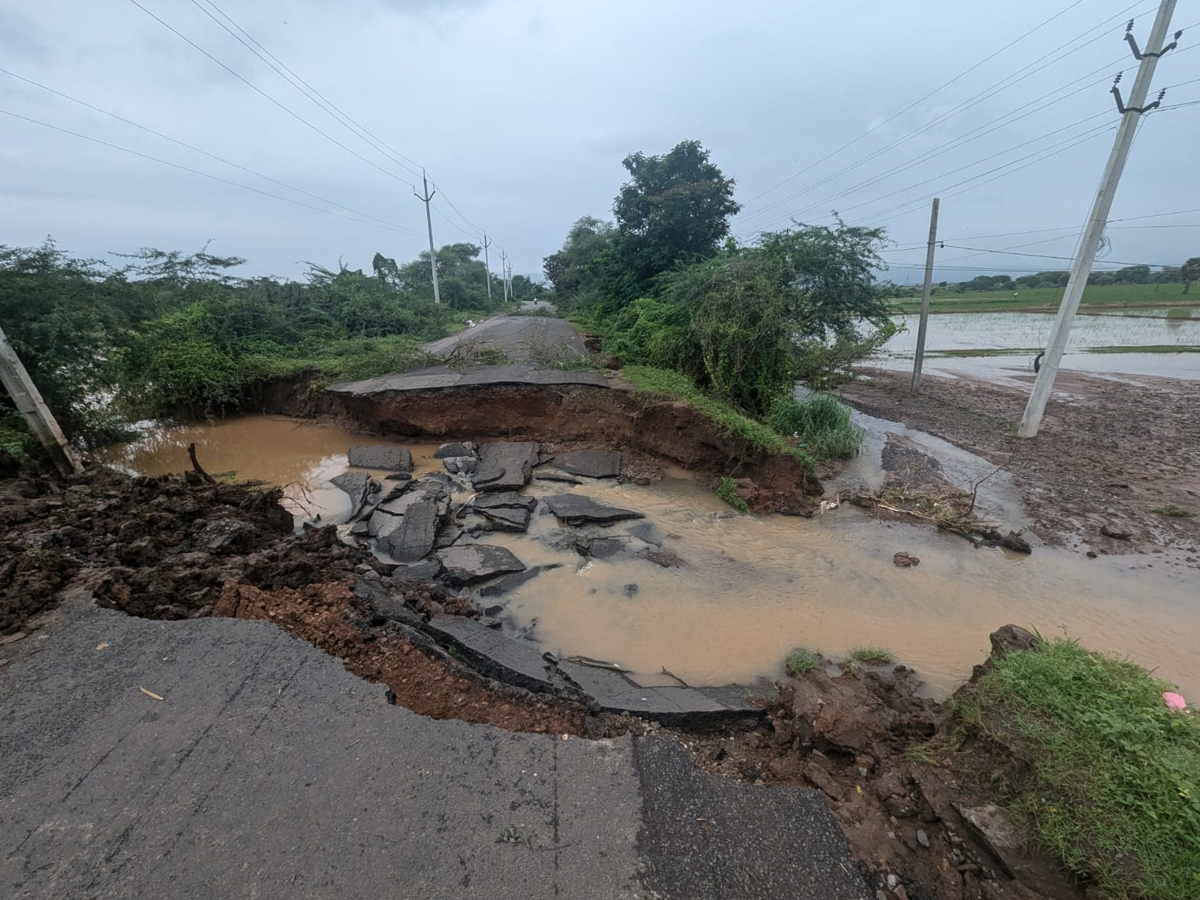 Ap-Floods-31.jpg 34