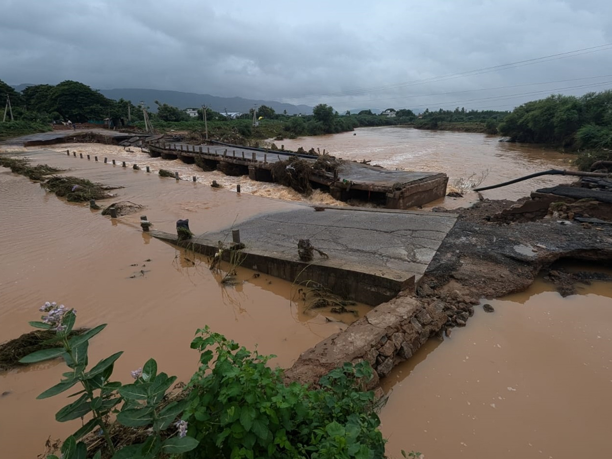 Ap-Floods-32.jpg 35