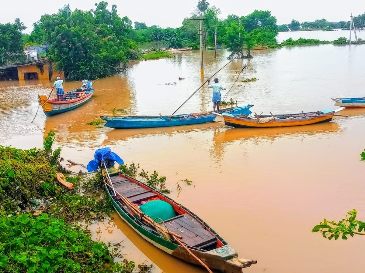 Ap-Floods-33.jpg 36