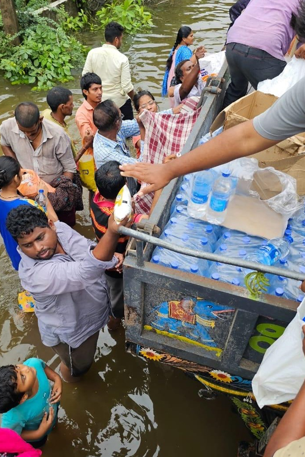 Ap-Floods-34.jpg 37