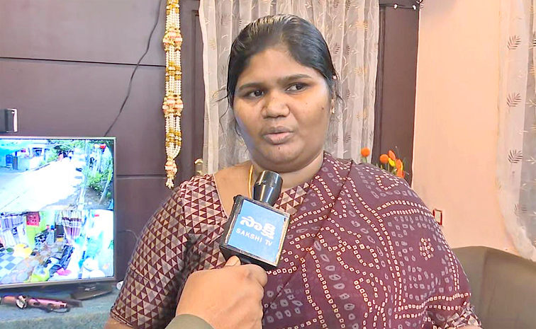 Nandigam-Suresh-wife.jpg