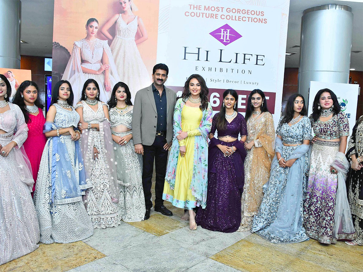 Actress_20Seerat_20Kapoor_20at_20hilife_20exhibition__20_2811_29.jpg 11