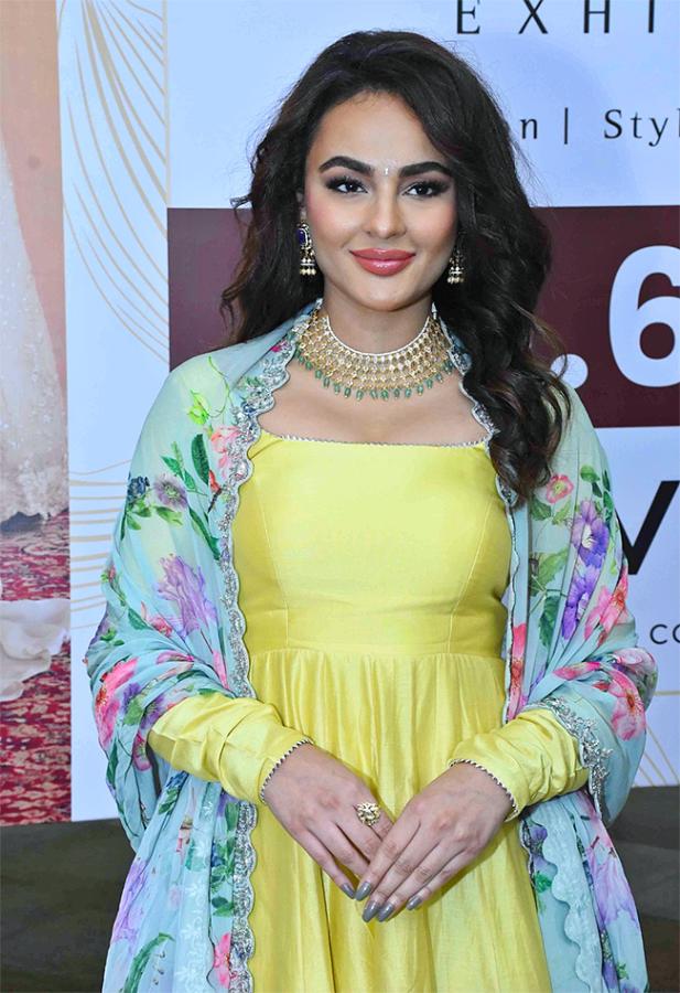 Actress_20Seerat_20Kapoor_20at_20hilife_20exhibition__20_286_29.jpg 6