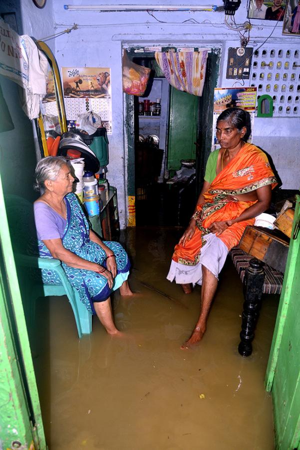 Vijayawada_20Flood_202024_20Photos__20_2820_29.jpg 20