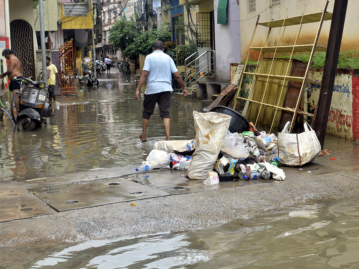 Vijayawada_20Flood_202024_20Photos__20_2843_29.jpg 43