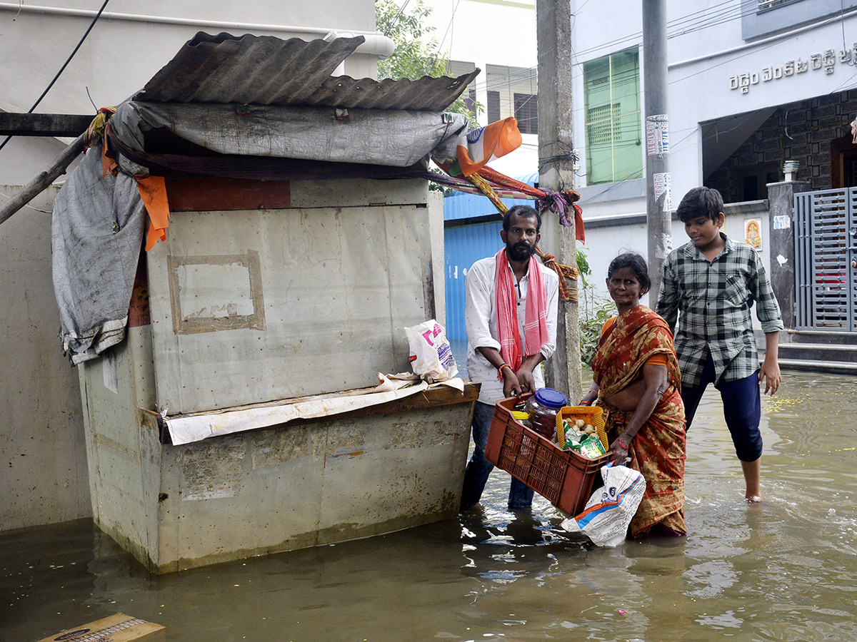 Vijayawada_20Flood_202024_20Photos__20_2860_29.jpg 60