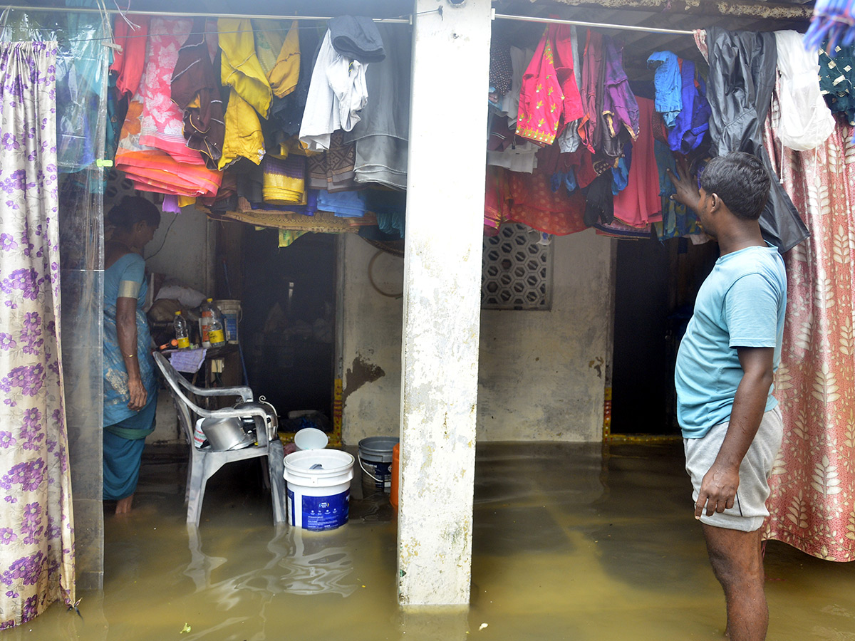 Vijayawada_20Flood_202024_20Photos__20_2868_29.jpg 68