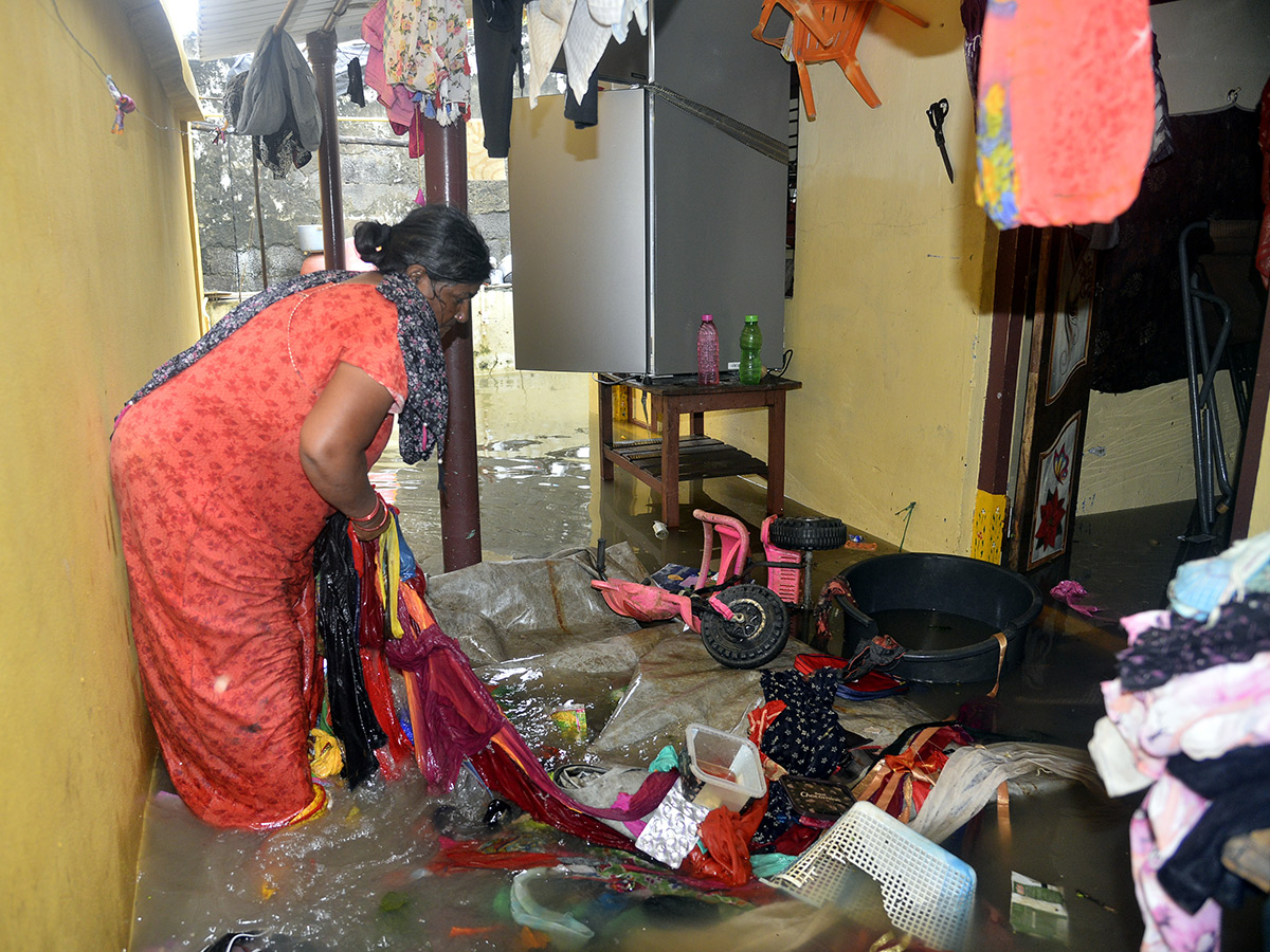 Vijayawada_20Flood_202024_20Photos__20_2870_29.jpg 70
