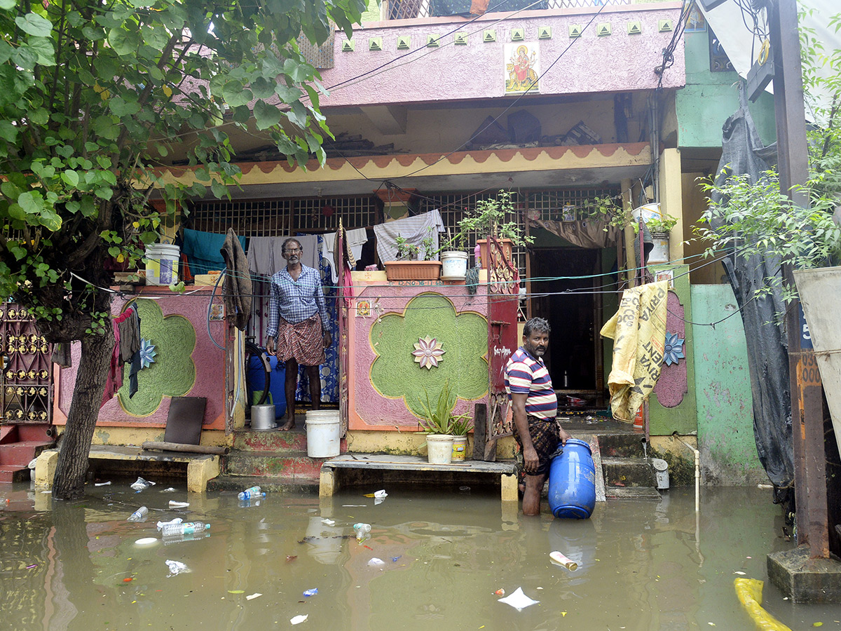 Vijayawada_20Flood_202024_20Photos__20_2874_29.jpg 74