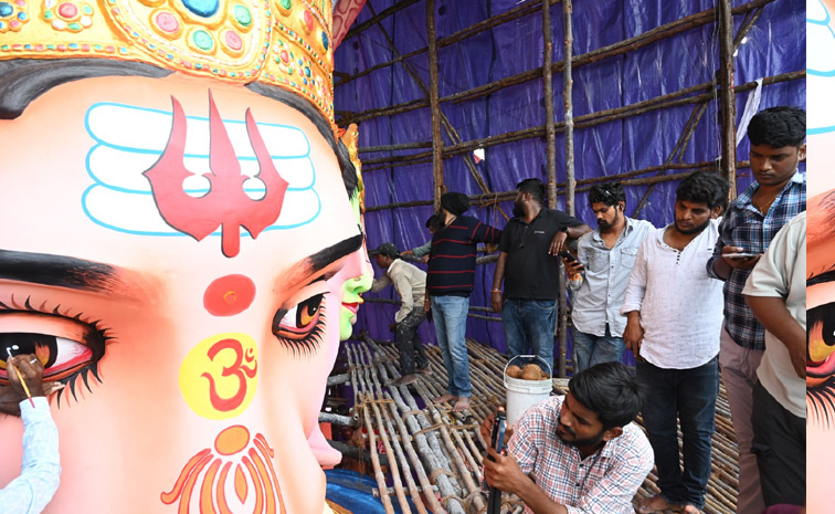 _20Khairatabad_20Ganesh_20eye_20painting_202024_20photos_20_2810_29.jpg 10
