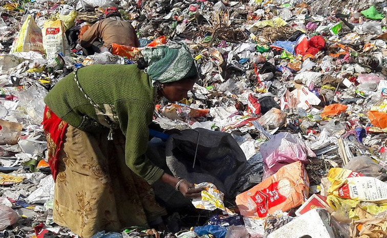 plastic-main.jpg