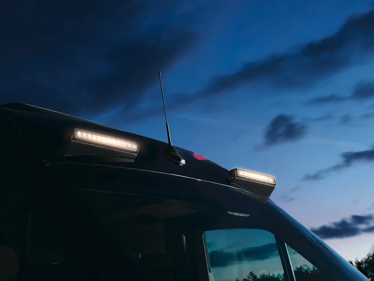 Mercedes-Sprinter-12.jpg 13