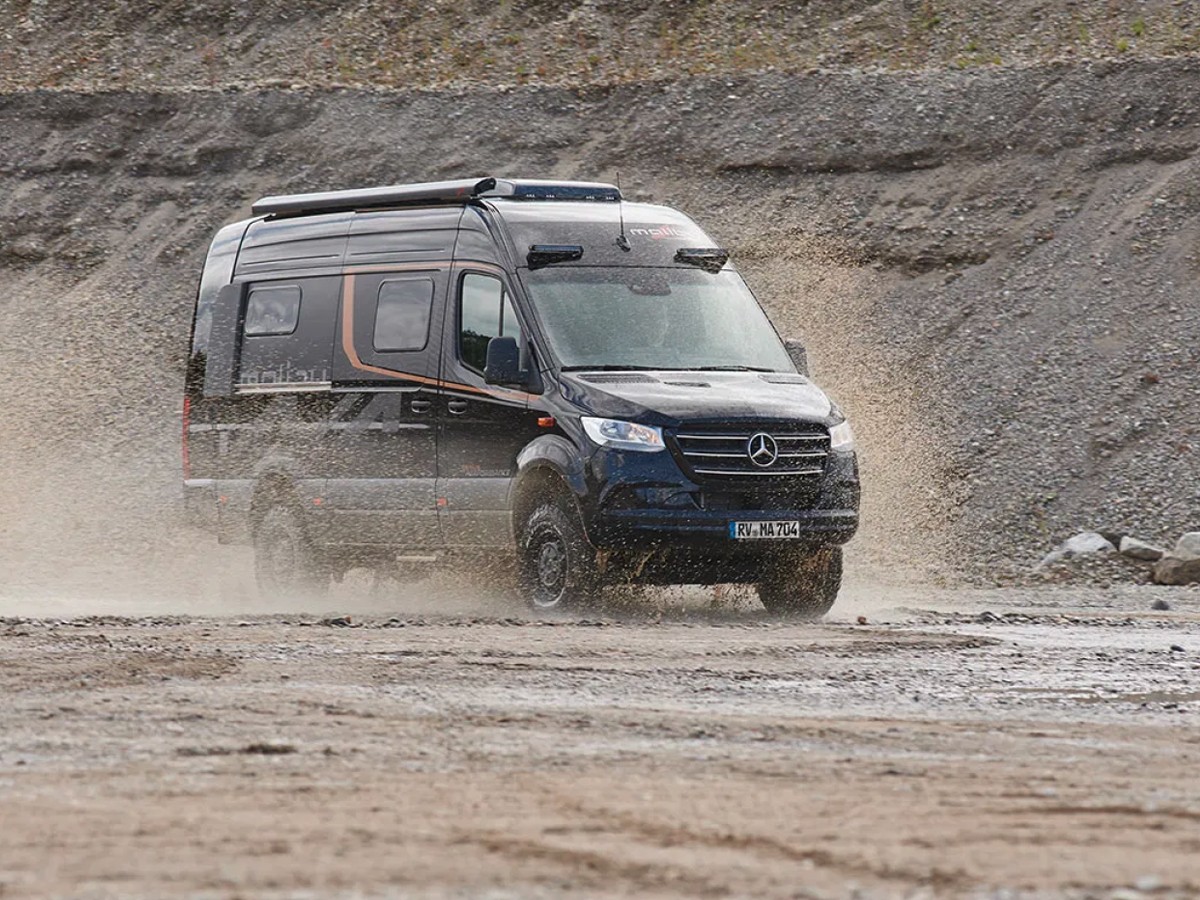 Mercedes-Sprinter-13.jpg 14