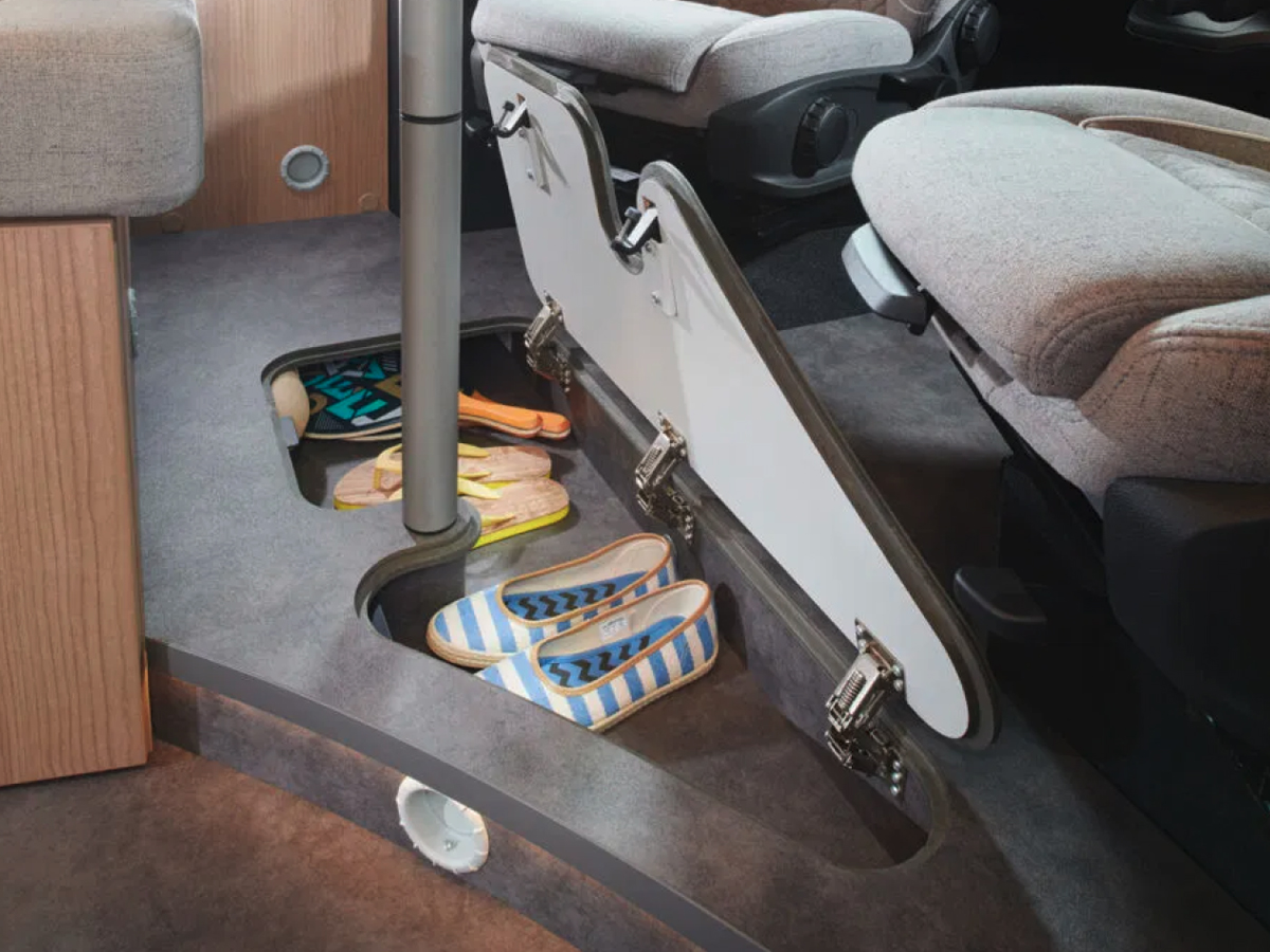 Mercedes-Sprinter-17.jpg 18