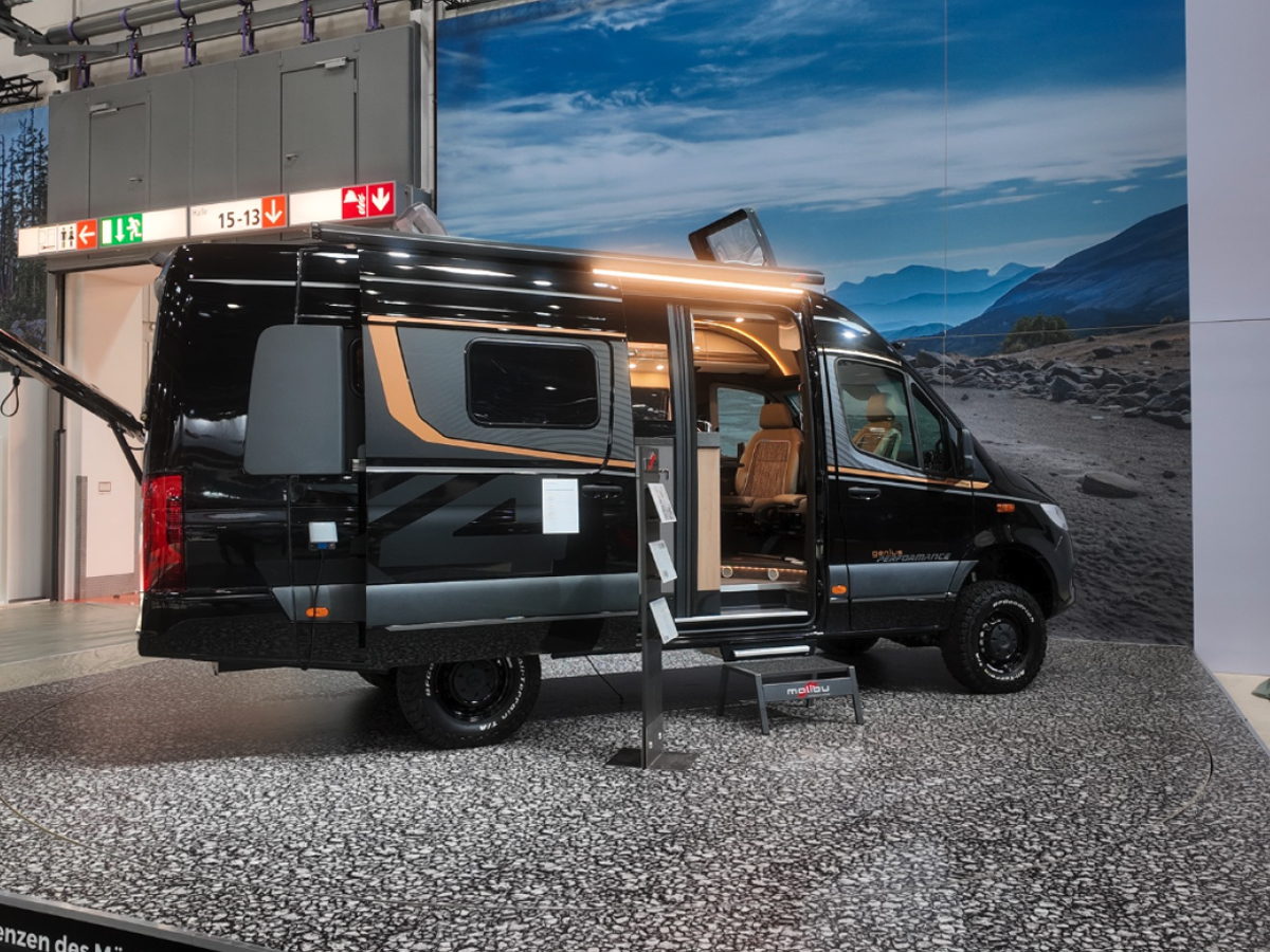 Mercedes-Sprinter-27.jpg 28