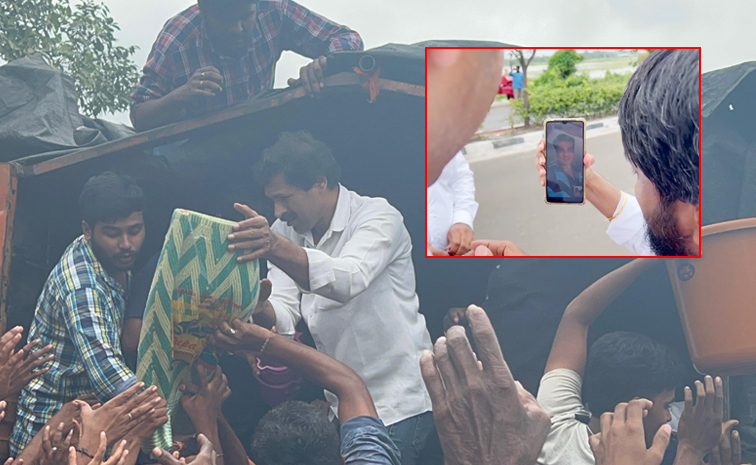 Sonusood_Vijayawada_Floods_.jpg
