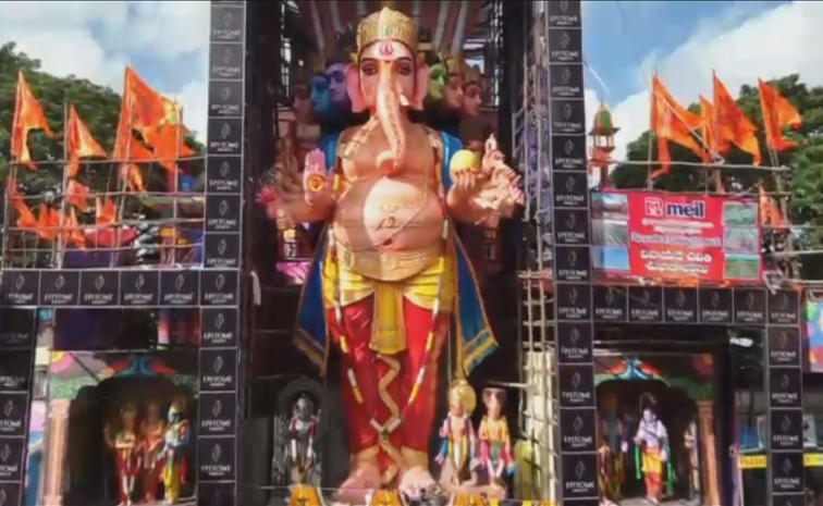 Khairatabad-Ganesh-2024.jpg