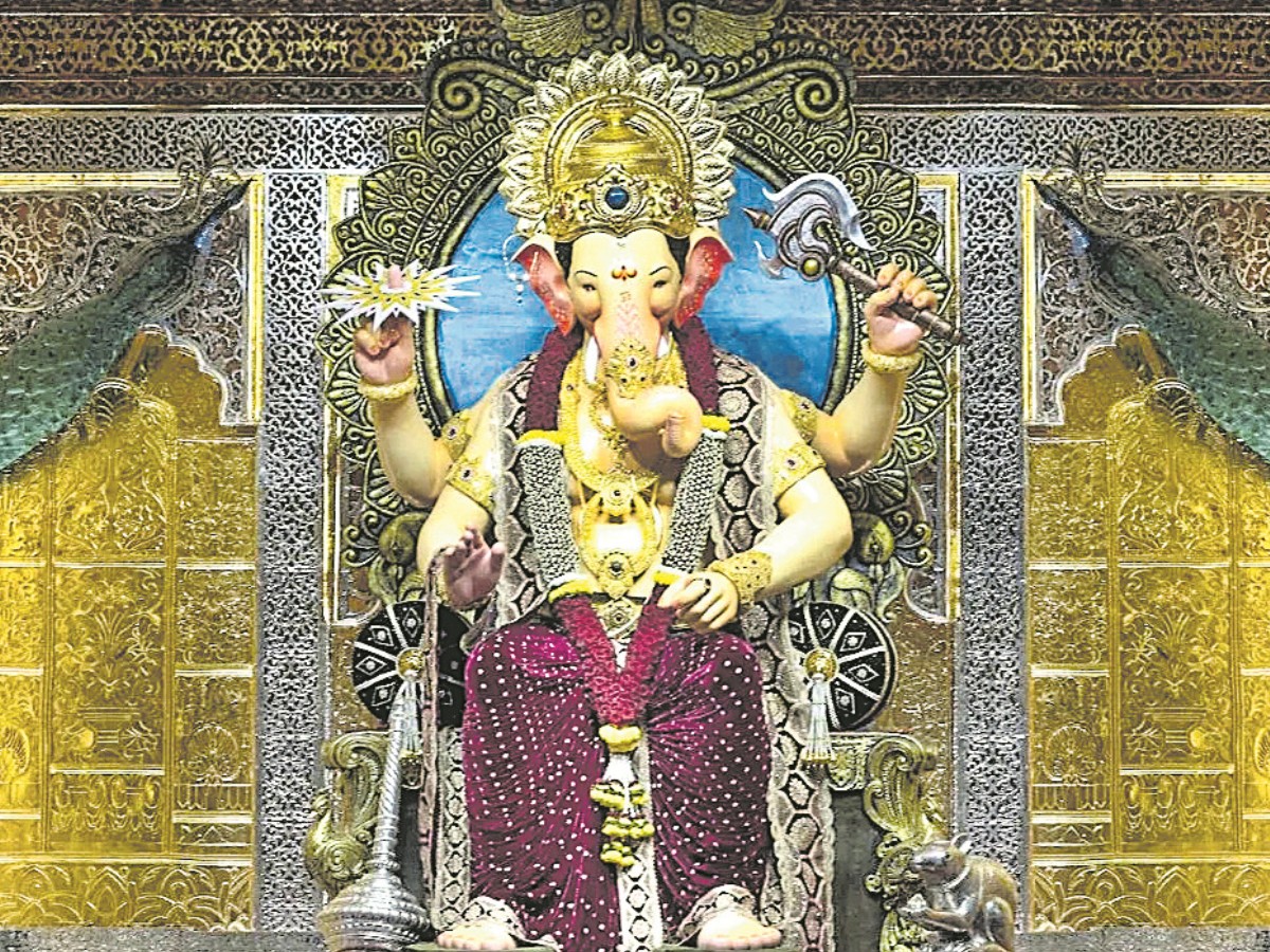 Hyderabad-Ganesh-5.jpg 6