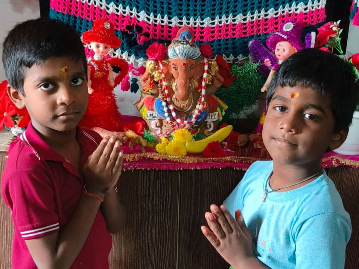Hyderabad-Ganesh-8.jpg 9