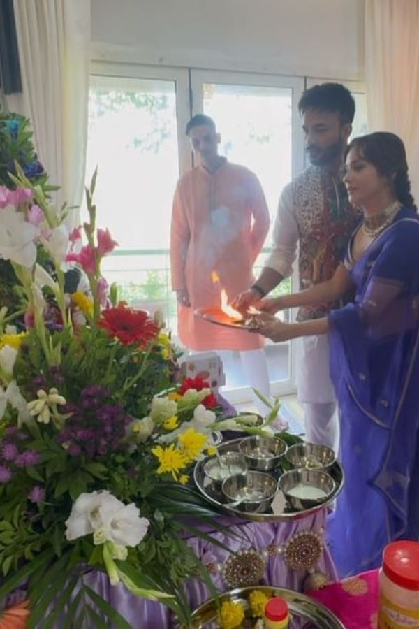 Celebs-Ganesh-18.jpg 19