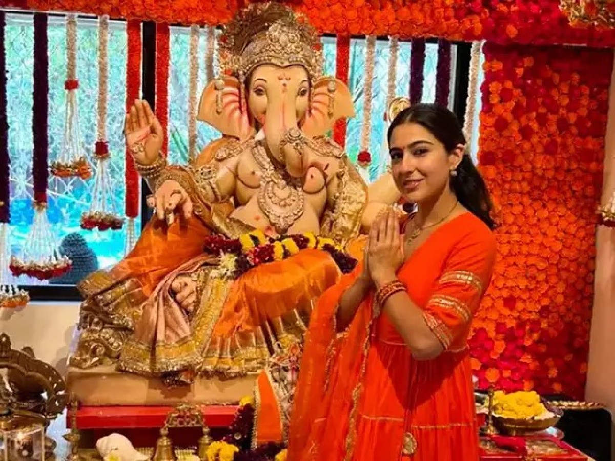 Celebs-Ganesh-4.jpg 5