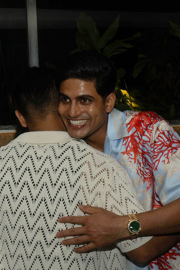 Shubman_20Gill_20Parties_20Hard_20With_20Buddies_20Ishan_20Kishan_2C_20KL_20Rahul_20And_20Shreyas_20Iyer_20Photos_20_287_29.jpg 8