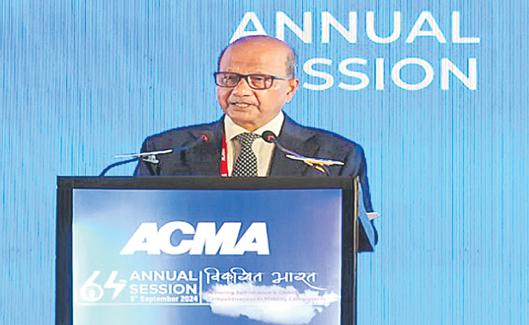 VINOD-AGGARWAL-SIAM.jpg