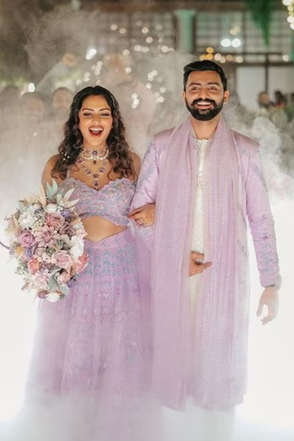 Amala_20and_20Jagat.jpg 9