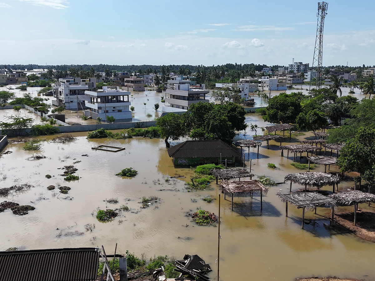 Heavy_20Flood_20Water_20To_20rajahmundry_20godavari_11.jpg 10