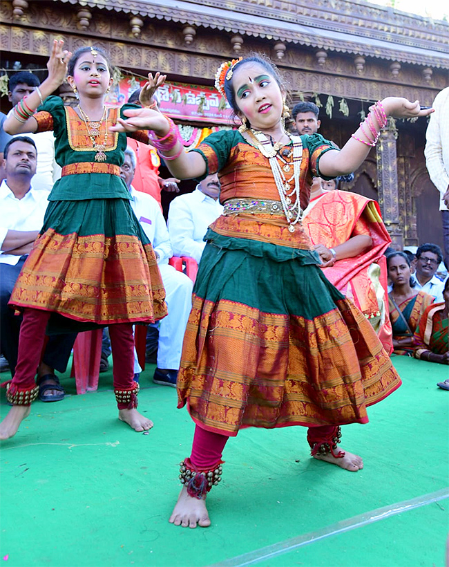 Vinayaka_20Nimajjanam_202024_20at_20Anantapur_14.jpg 14