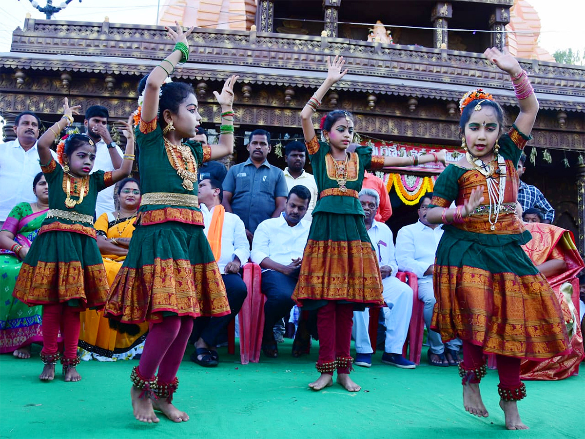Vinayaka_20Nimajjanam_202024_20at_20Anantapur_5.jpg 5