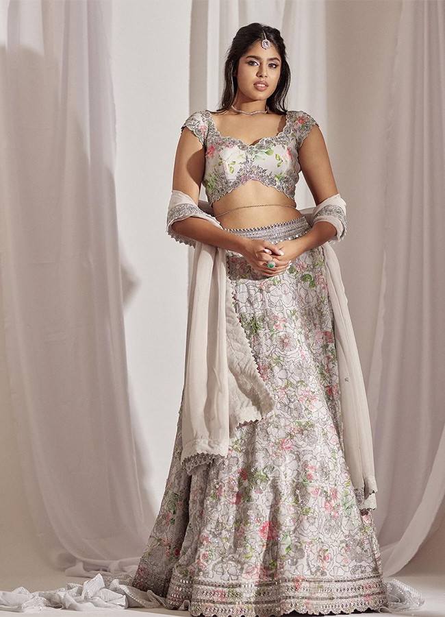 Actress_20Faria_20Abdullah_20Hot_20HD_20Photos_23.jpg 23