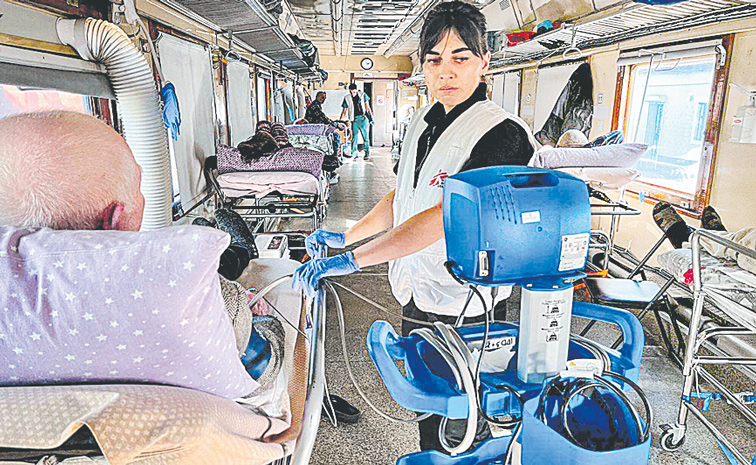 TRAIN-HOSPITAL-2.jpg