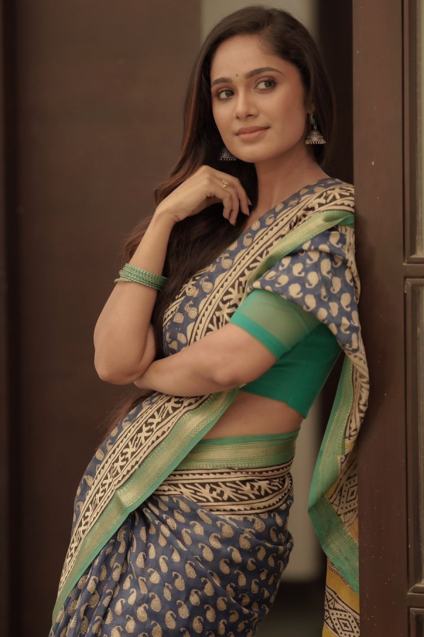 Tejaswini-Gowda-7.jpg 8