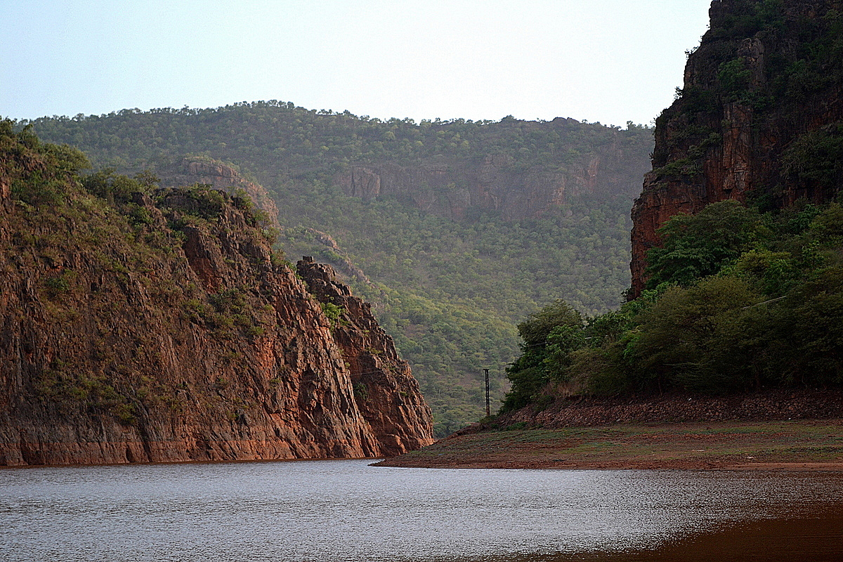 sandur_20tourist_20places_20photos_5.jpg 5
