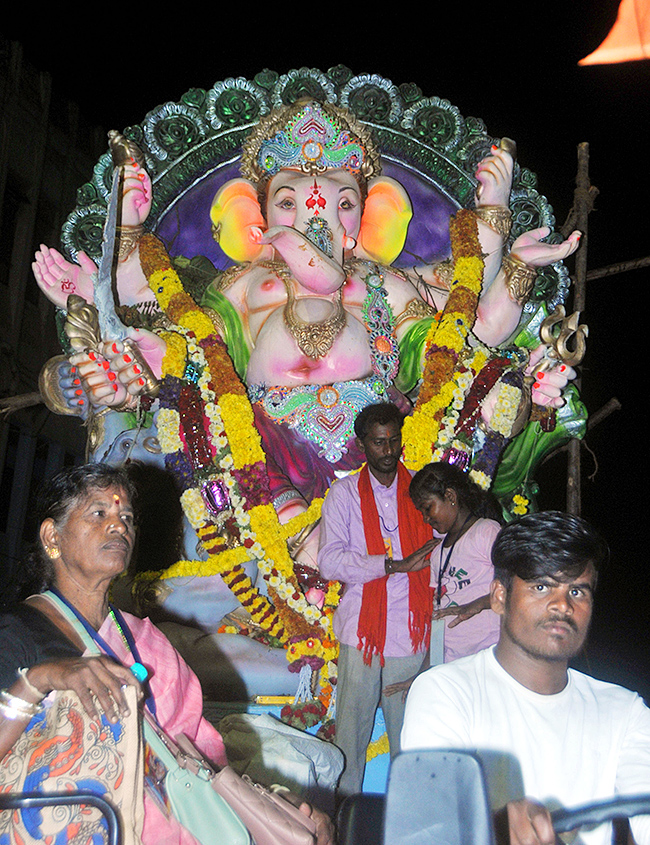 Ganesh_20Immersion_20in_20Anantapur_20District_20Photos_7.jpg 7