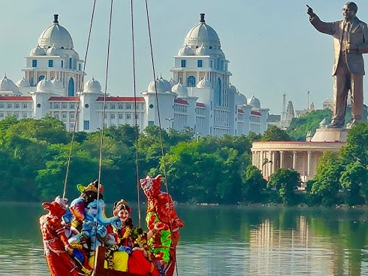 Hyderabad_Ganesh_Shobayatra.jpg 5