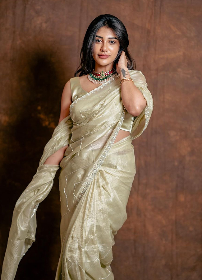 Surekha_20Vani_20Daughter_20Supritha_20Hot_20Photo_20Shoot__20_2810_29.jpg 10