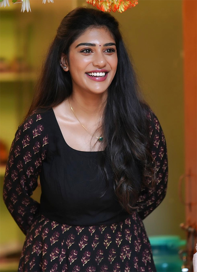 Surekha_20Vani_20Daughter_20Supritha_20Hot_20Photo_20Shoot__20_283_29.jpg 3