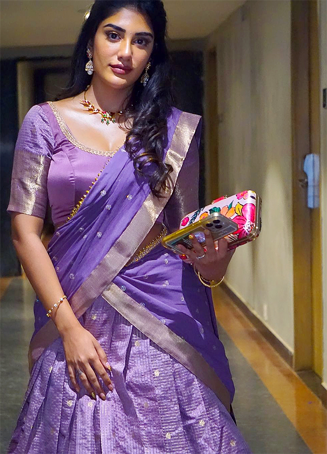 Surekha_20Vani_20Daughter_20Supritha_20Hot_20Photo_20Shoot__20_286_29.jpg 6
