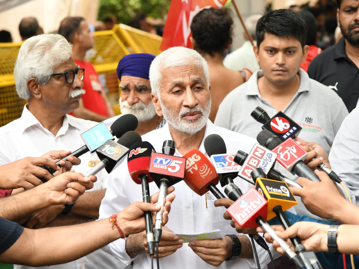 Vijayasai-Reddy-9_0.jpg 9