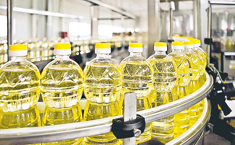 EDIBLE-OIL.jpg