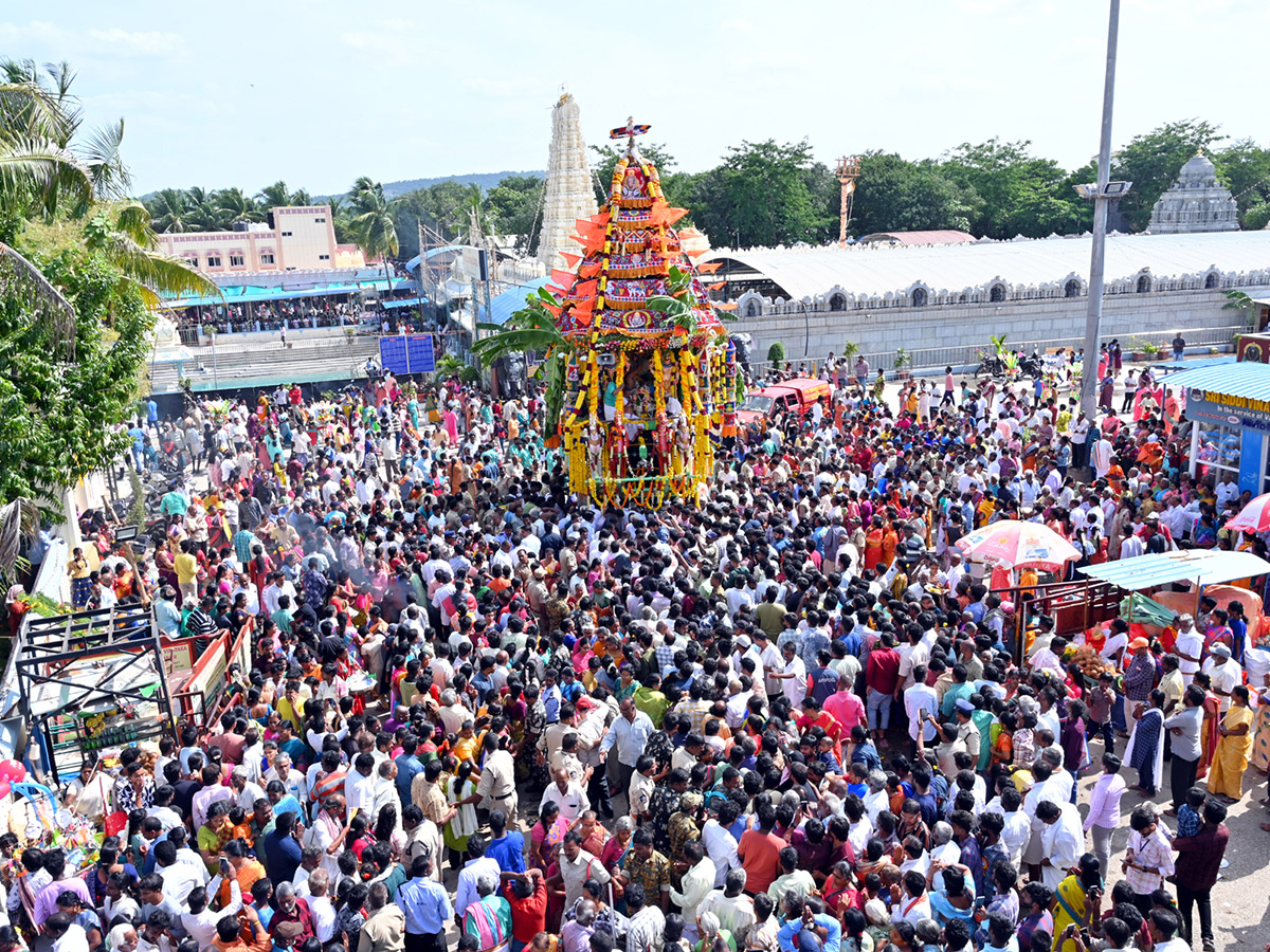 Kanipakam_20_20Kanulapaduvaga_20Siddhi_20Vinayaka_20Rathotsavam_20Photos_7.jpg 7