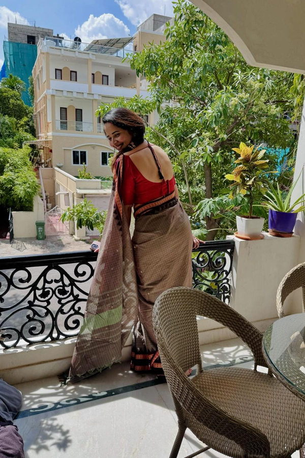 Anasuya-Bharadwaj-16.jpg 17