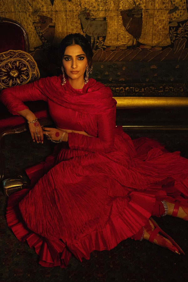 Sonam-Kapoor-1.jpg 2