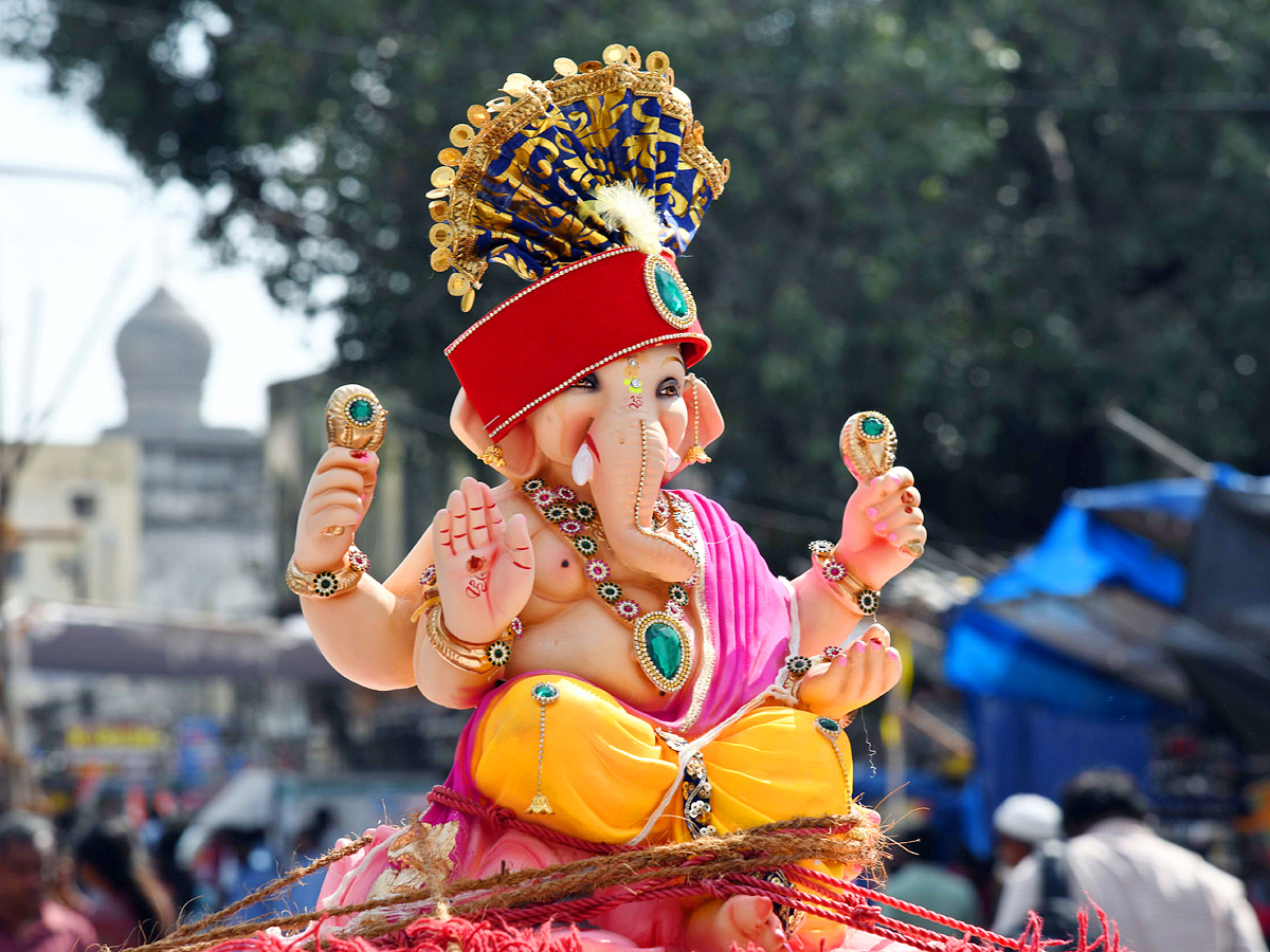 Ganesh_20Shobha_20Yatra_20Celebrations_20At_20Hyderabad_20Photos_201_20_287_29.jpg 29
